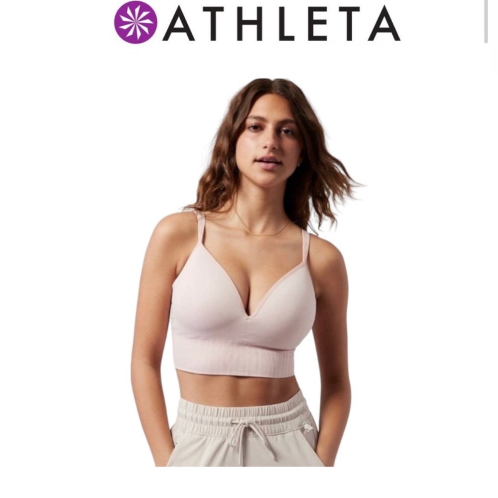 NWT - Athleta Embrace D-DD Bra - Pale Pink - Size Medium
